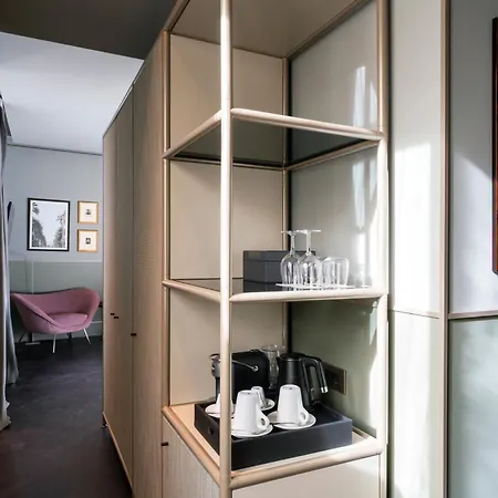 Radisson Collection Hotel, Antica Hotel Rome