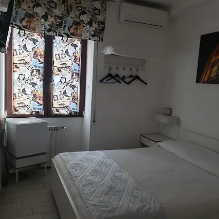 Metro B Fronte Metro Bed & Breakfast Rome
