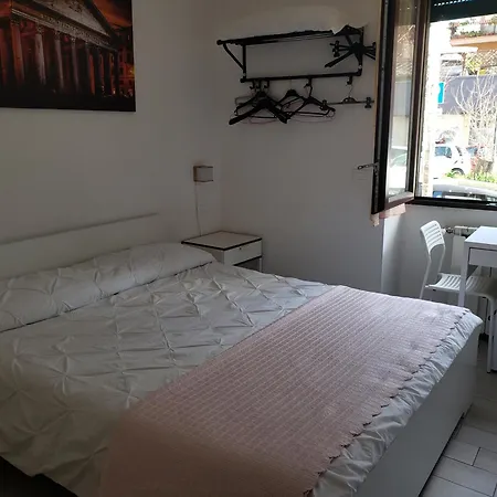 Metro B Fronte Metro Bed & Breakfast