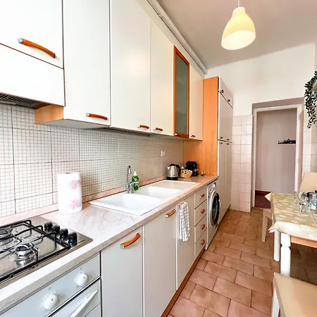 Large House Near The Metro A - Ideal For 6 People In The Center Of Apartment Rome
