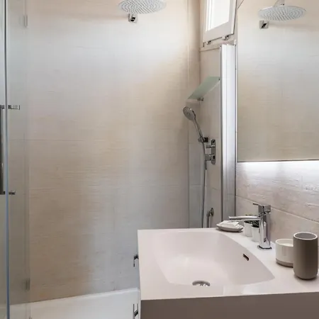 The Rent - Near Castel Sant'angelo Apartment