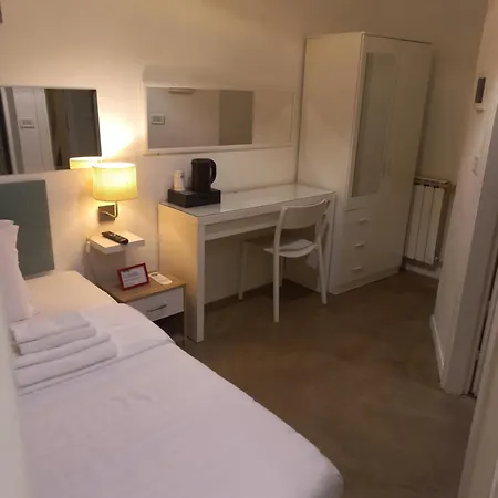 Stefano House Vaticano 2*