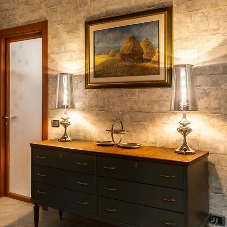 Apartment Elements Rom