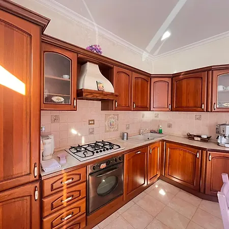 A.b Battistini Short Let's Rome