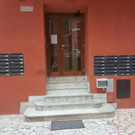 Grazioso Ai Musei Vaticani *