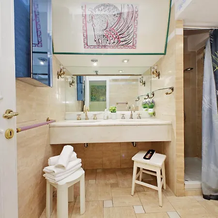 Apartment Anno Domini 120 Sqm, Large, Elegant, Near Center *