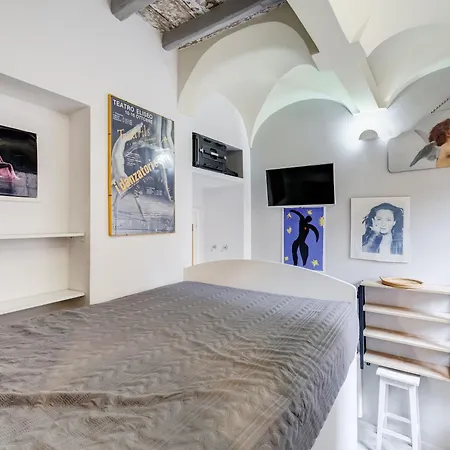 Trevi Art Gasthuis 3*
