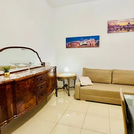 Elegant Bianca Apartment *