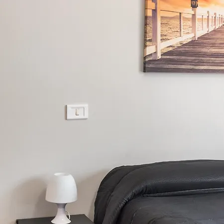 Travelershome Ciampino&Morena Guesthouse Rome