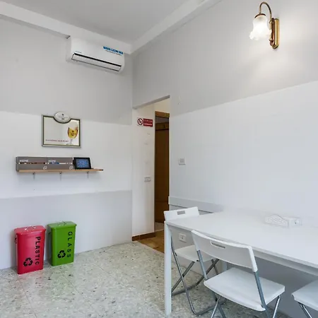 Travelershome Ciampino&Morena Guesthouse * Rome