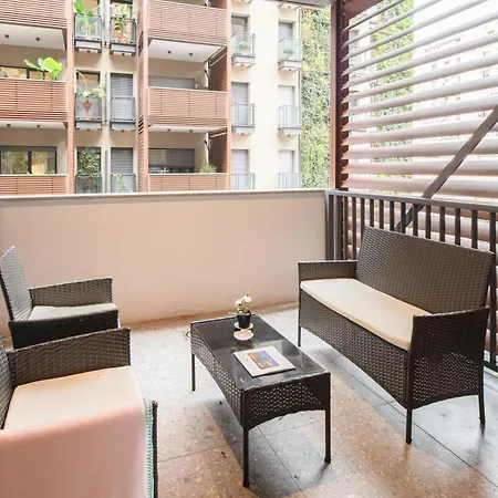Happy Domus - Giallo Corte Trastevere Apartment Rome