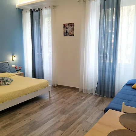 Locazione Turistica Civico 60 Affittacamere *