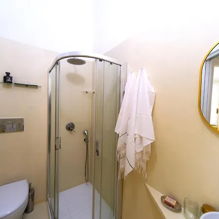Apartment Bernini Stay, Next To Trevi Fountain