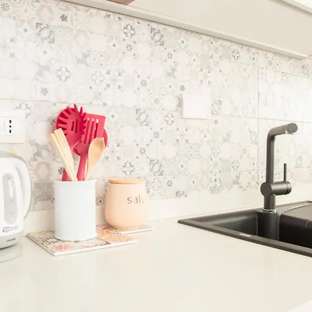 Moderno E Luminoso Apartment Rome