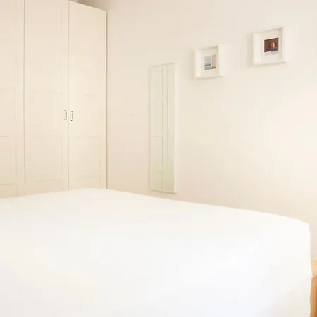 Moderno E Luminoso Apartment