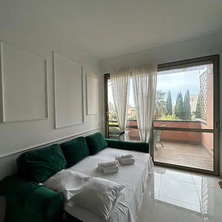 House - Parco Tirreno By Ohana Рим