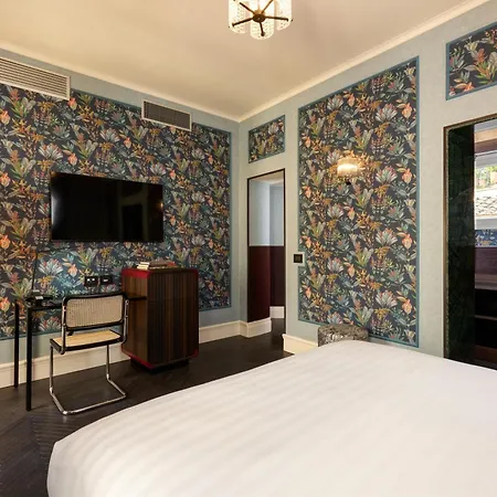 Ξενοδοχείο Tb Place 4*