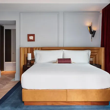 Hotel W