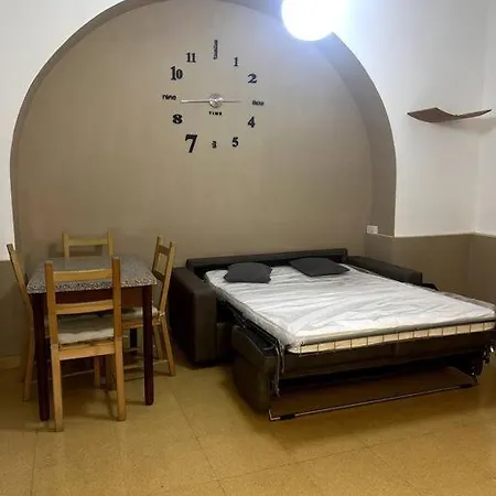 Planny - Guest House: Porta Pia Apartment *