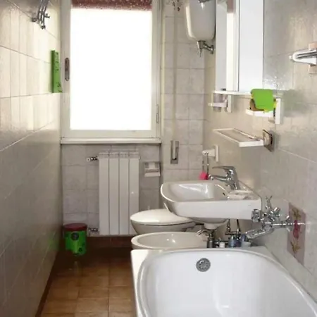 Guest house Only For Girls - Lazzaroni House Garden
