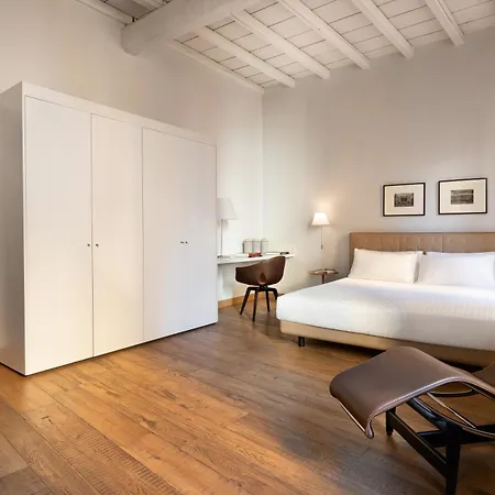 Palazzo Scanderbeg Aparthotel