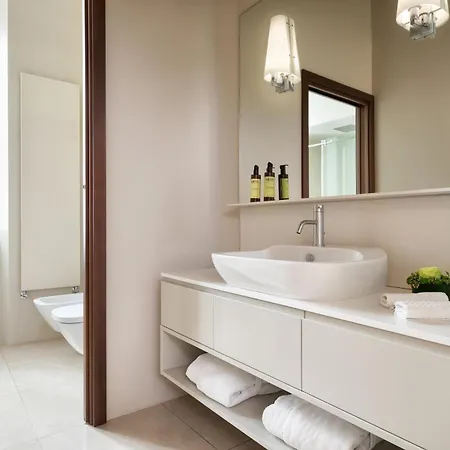 Palazzo Scanderbeg Aparthotel 4*