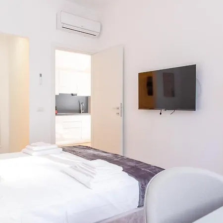Apartamento Eur Terrazzo Vista Laghetto Modigliani