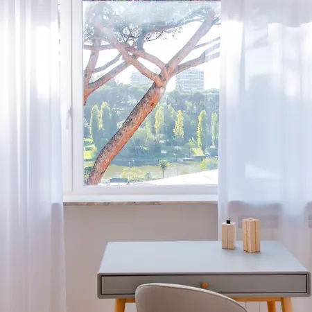 Appartamento Eur Terrazzo Vista Laghetto Modigliani