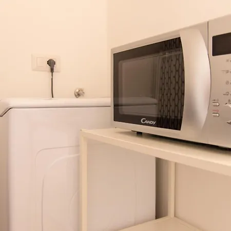 Eur Terrazzo Vista Laghetto Modigliani Apartamento