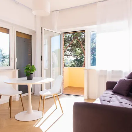 Apartamento Eur Terrazzo Vista Laghetto Modigliani *