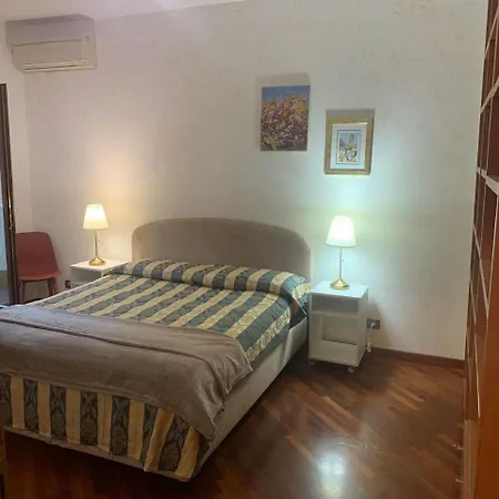 Apartament Flavia *