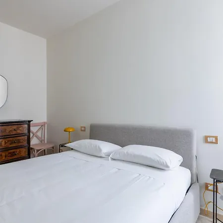 Apartment Cozy By Spanish Steps
