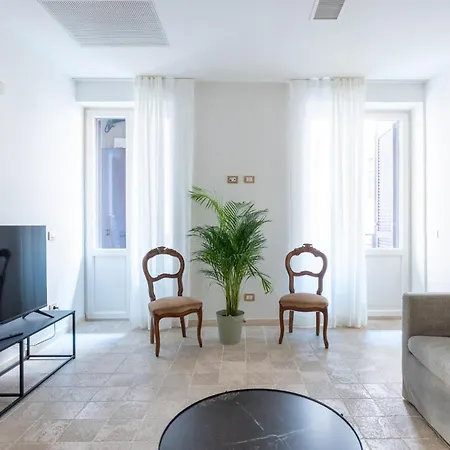 Cozy By Spanish Steps Apartment
