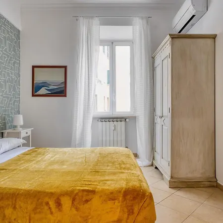 Domus Acaia - San Giovanni Appartamento