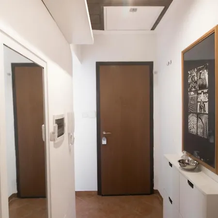 Apartment Casa Q163a Tuscolana Next To Metro