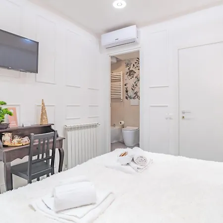 Glint House Guest house