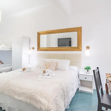 Guest house Glint House *
