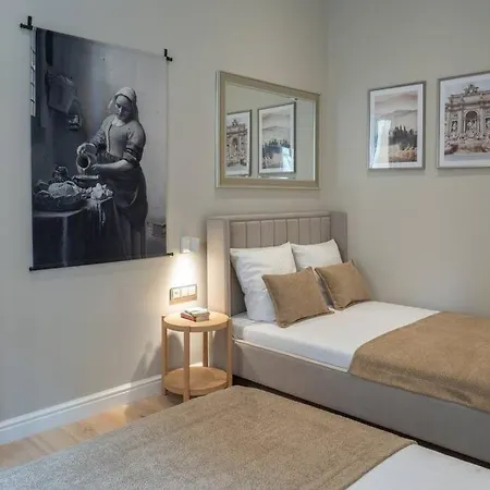 Apartment Center Ii