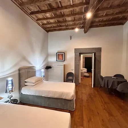Fontana Di Trevi Luxury Guest house Rome