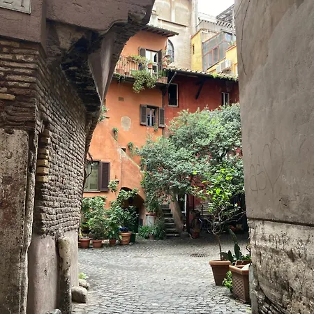 Apartment Casa Mani Campo De Fiori Rom