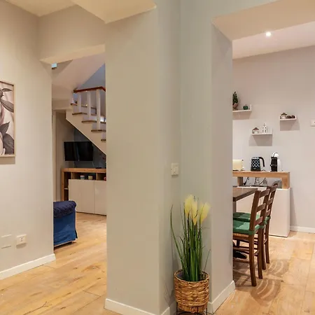 Apartment Mm Piramide Rome