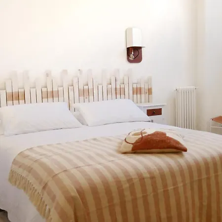 Vera Suite&apartment - Charming 3 Bedroom - 20min Walk From Colosseum Apartment Rome