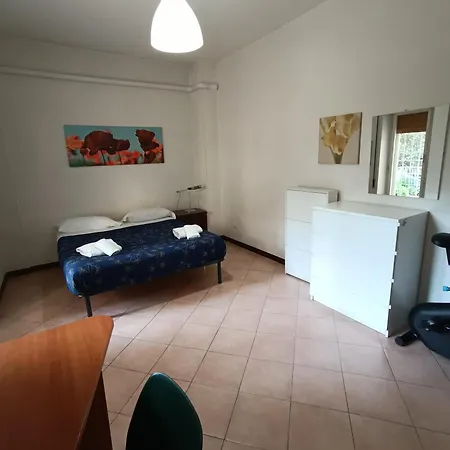 Apartment Per 4 In Via Tiburtina, Wi-fi, Metro B E Bus Per Il Centro E La Sapienza *