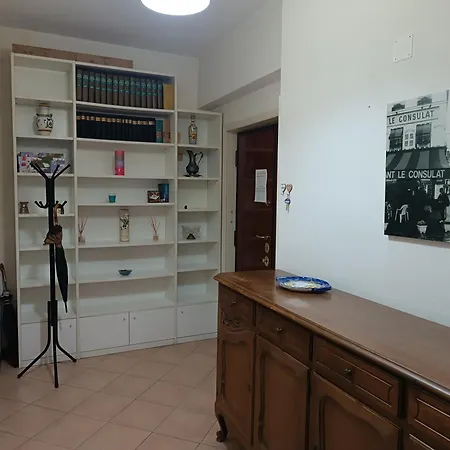 Per 4 In Via Tiburtina, Wi-fi, Metro B E Bus Per Il Centro E La Sapienza Apartment *