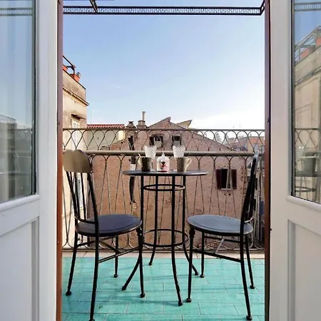 Affittacamere Boutique Della Croce *