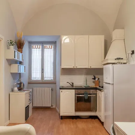 Apartment Mm Piramide Rome