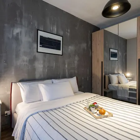 Apartament Casa Del Sole - Treno A 10min - Free Parking *