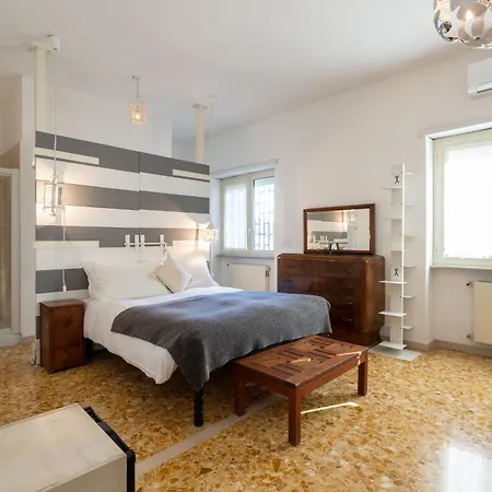 Konukevi Delle Corse 3*