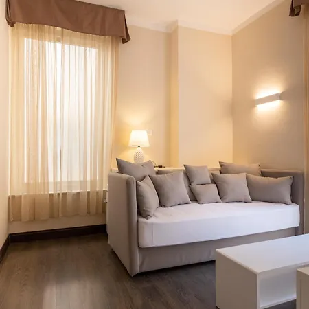 Relais Piazza Del Popolo לינה וארוחת בוקר רומא