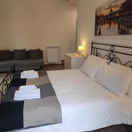 Guest house White King *